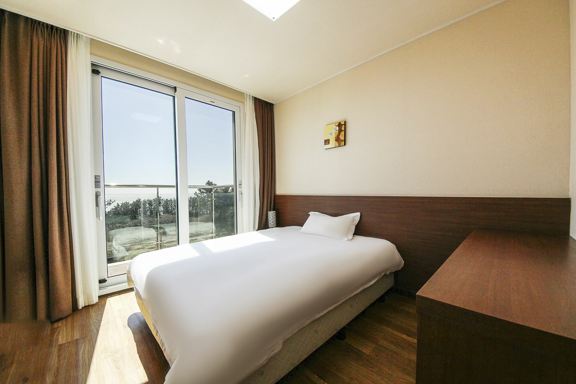 Jeju Jungmun Ocean Blue Hotel Seogwipo Exterior photo