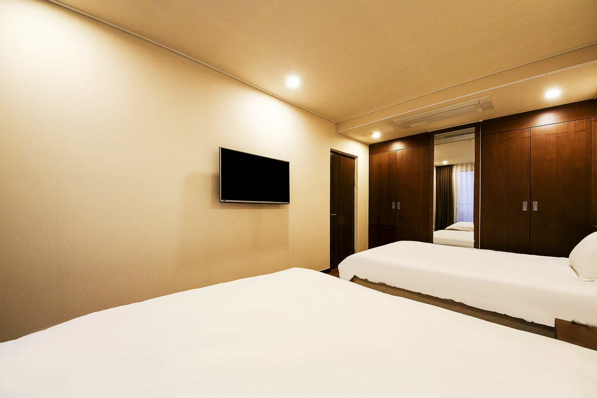 Jeju Jungmun Ocean Blue Hotel Seogwipo Exterior photo