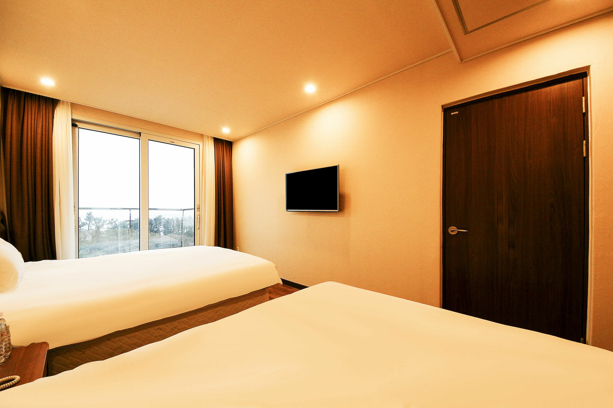 Jeju Jungmun Ocean Blue Hotel Seogwipo Exterior photo