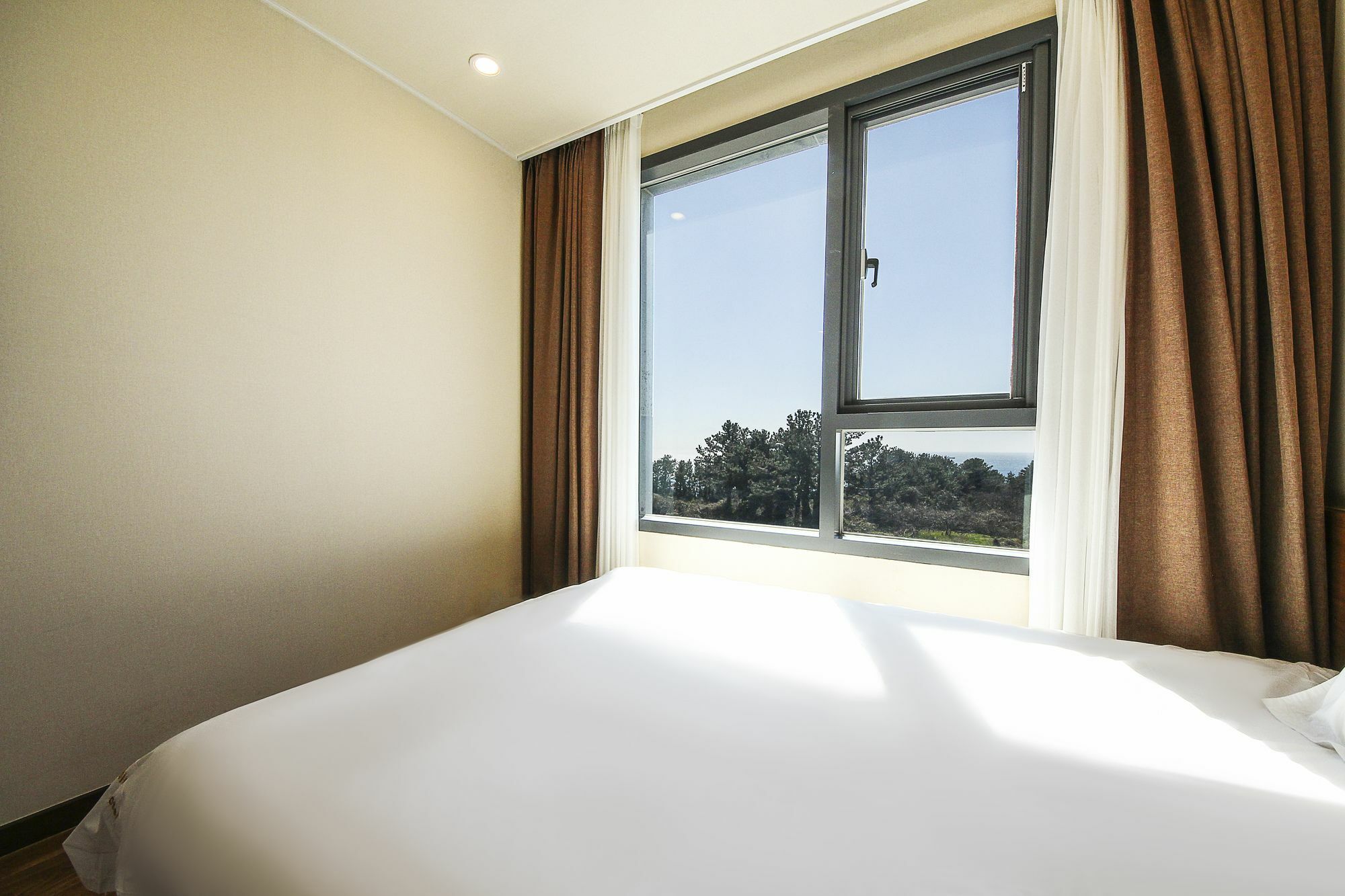 Jeju Jungmun Ocean Blue Hotel Seogwipo Exterior photo